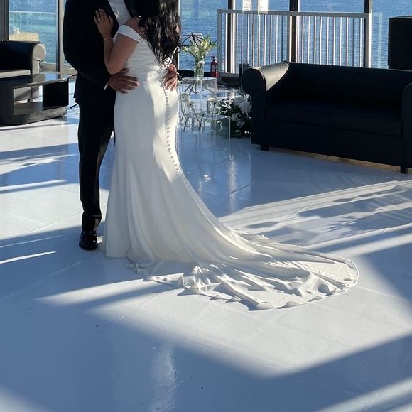 Maggie sottero wedding dress - Picture 9 of 9